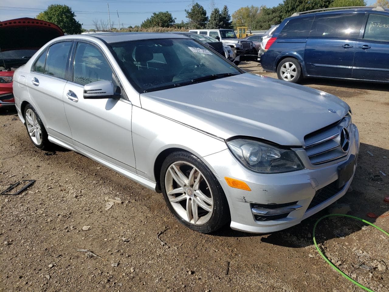 2012 Mercedes-Benz C 300 Luxury 4Matic/Sport 4Matic - foto 4