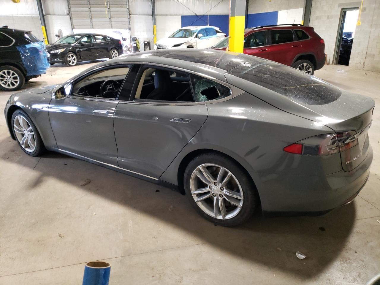 2014 Tesla Model S - foto 2