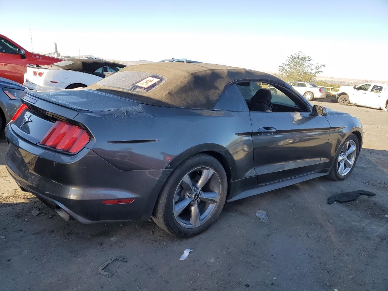 2015 Ford Mustang - foto 3