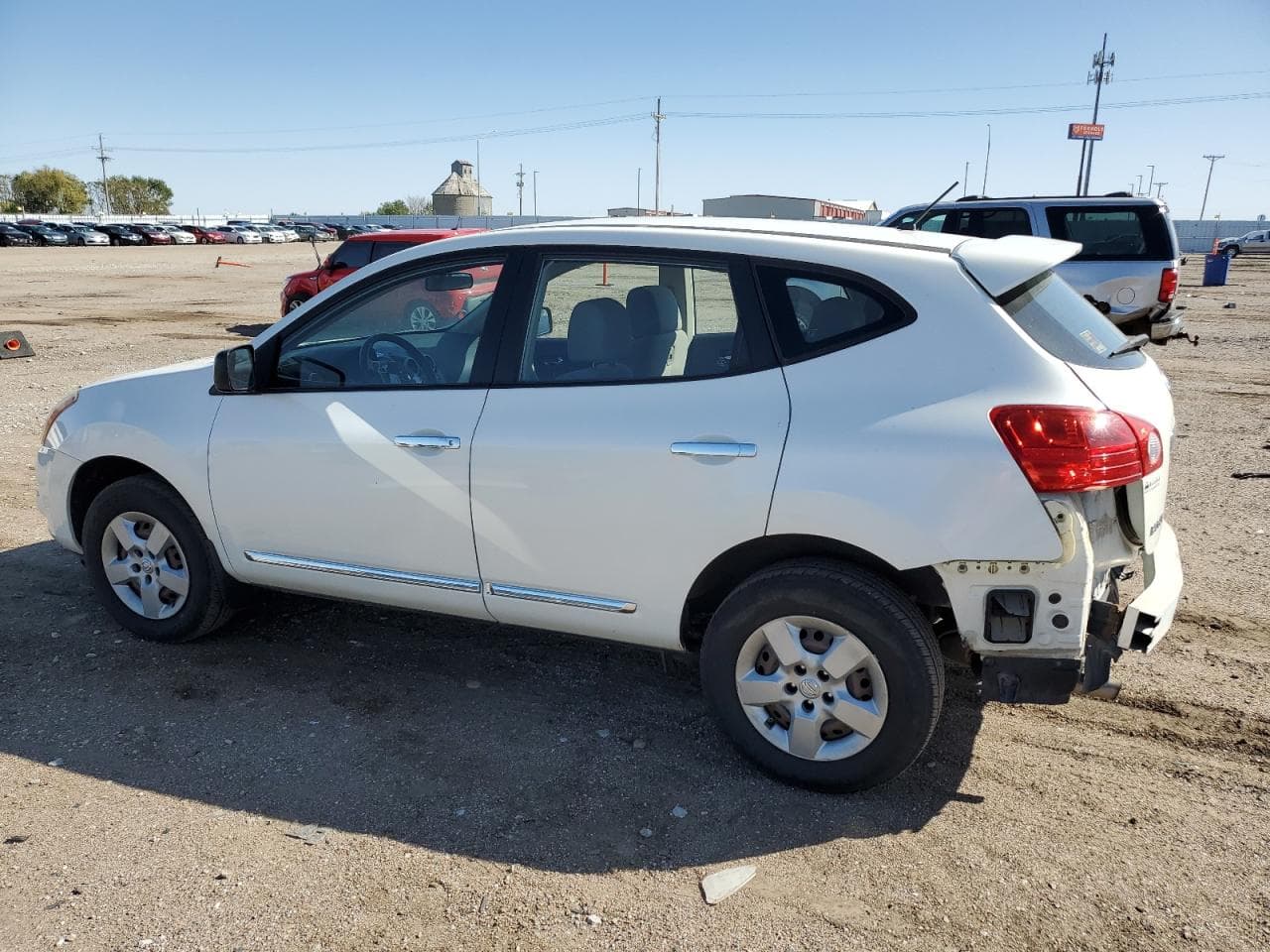 2013 Nissan Rogue S - foto 2