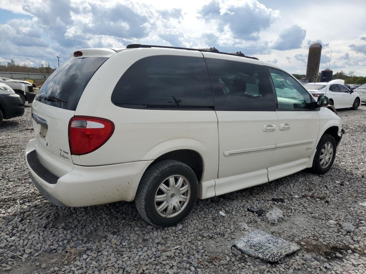 2006 Chrysler Town & Country Touring - foto 3