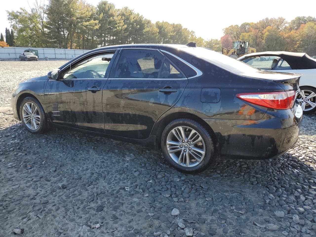 2015 Toyota Camry Le - foto 2