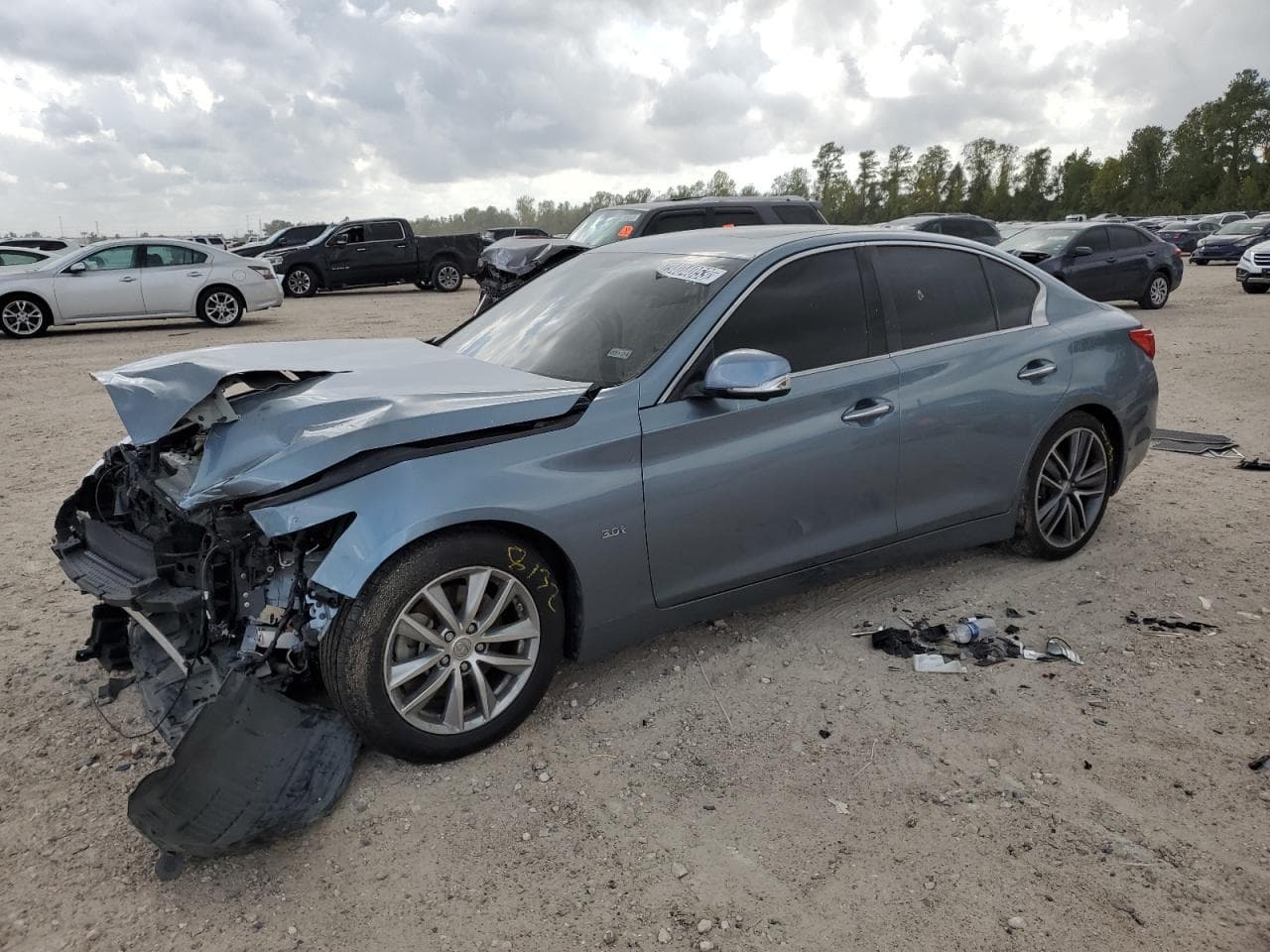 2016 Infiniti Q50 Premium