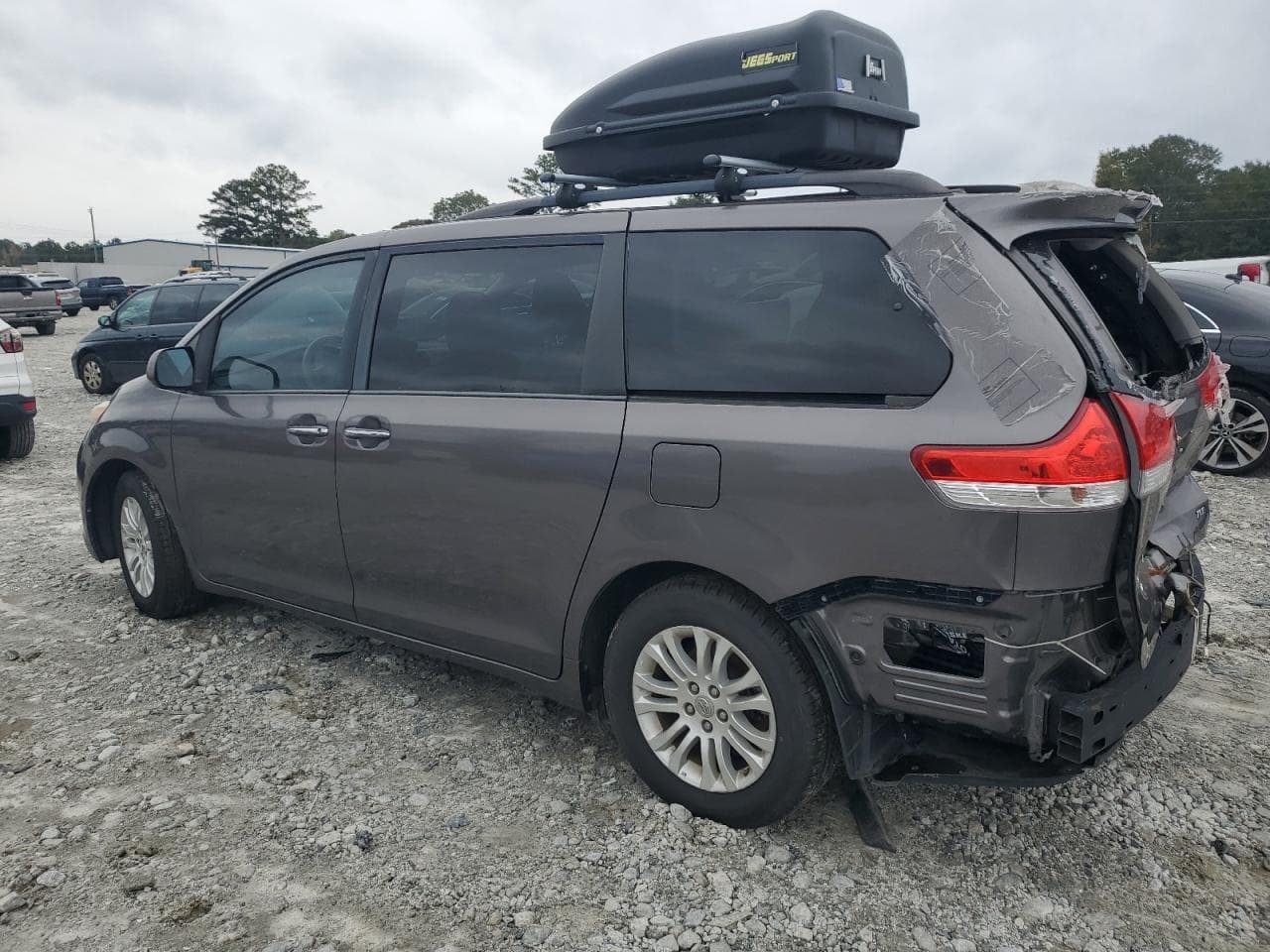 2013 Toyota Sienna Xle - foto 2