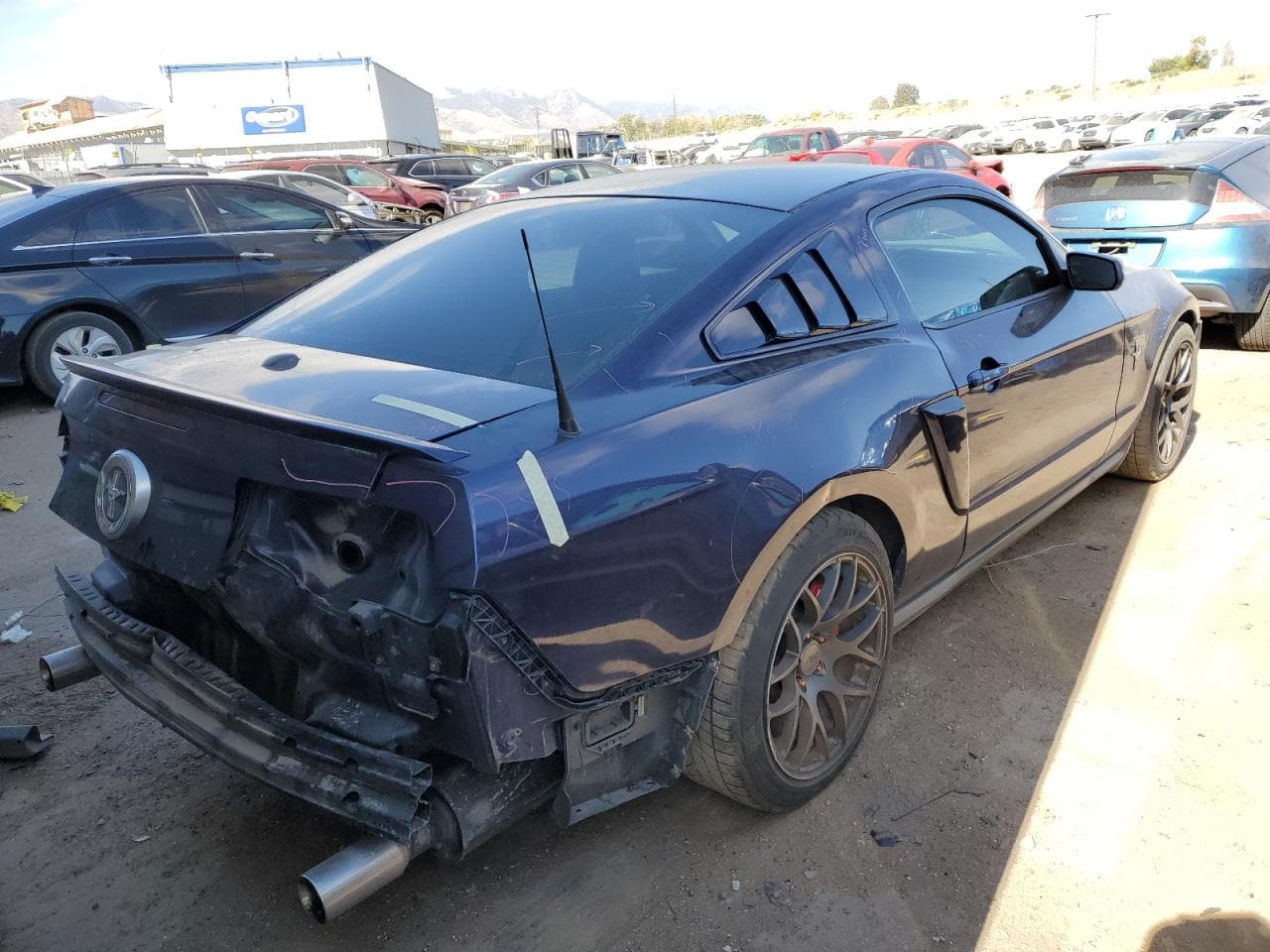 2010 Ford Mustang - foto 3