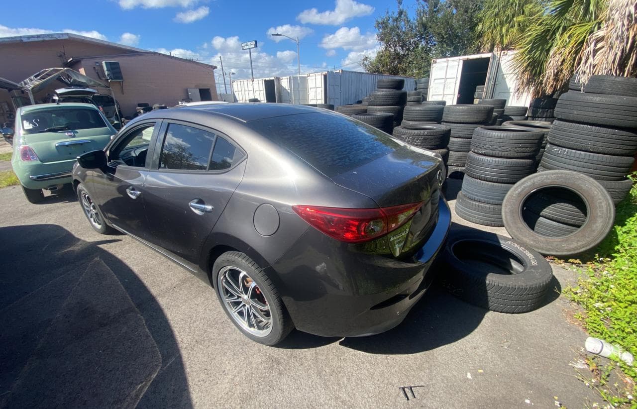 2017 Mazda Mazda3 Sport - foto 3