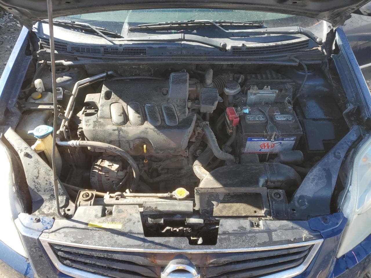 2011 Nissan Sentra 2.0 - foto 2