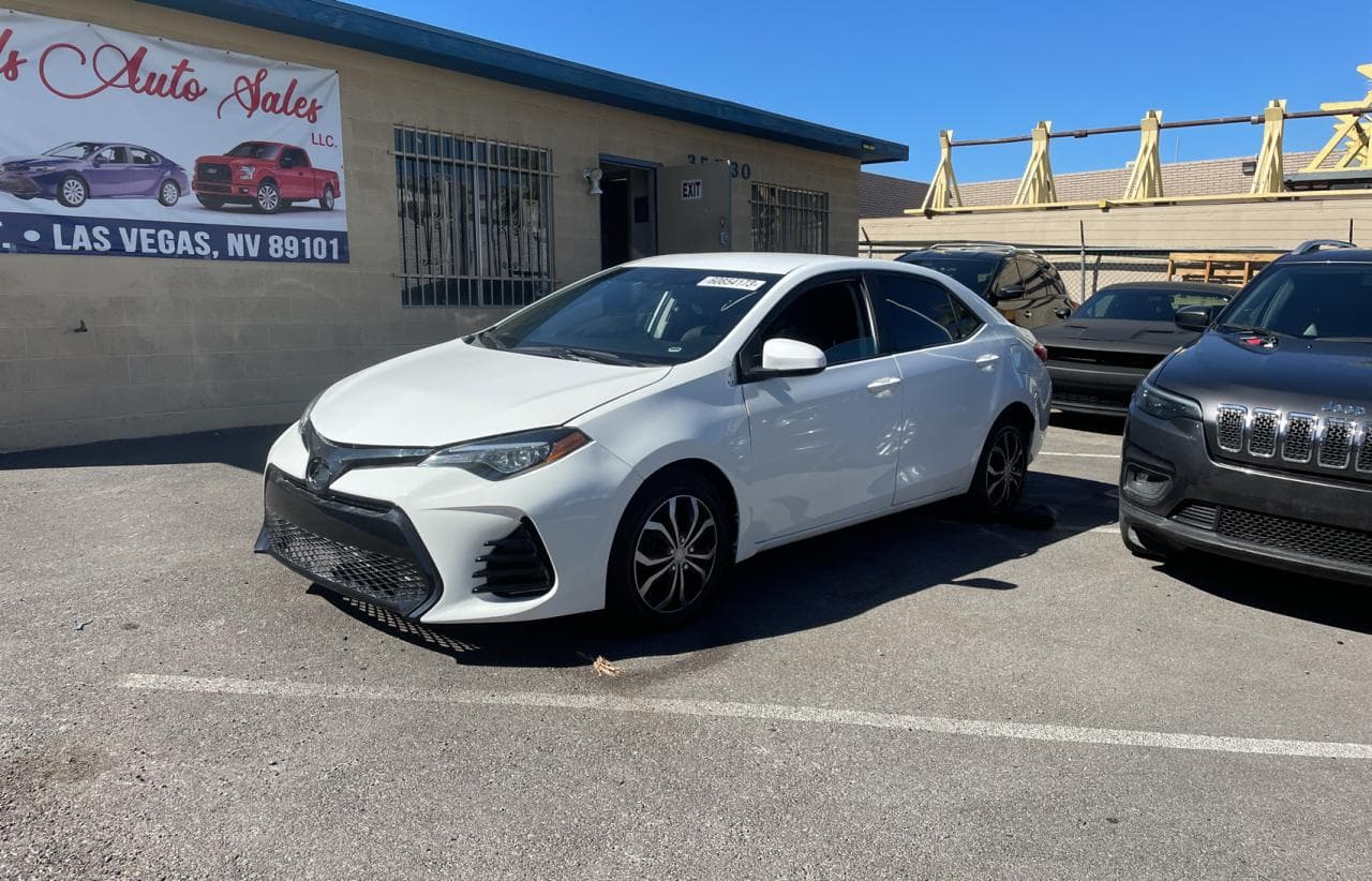 2019 Toyota Corolla L - foto 2