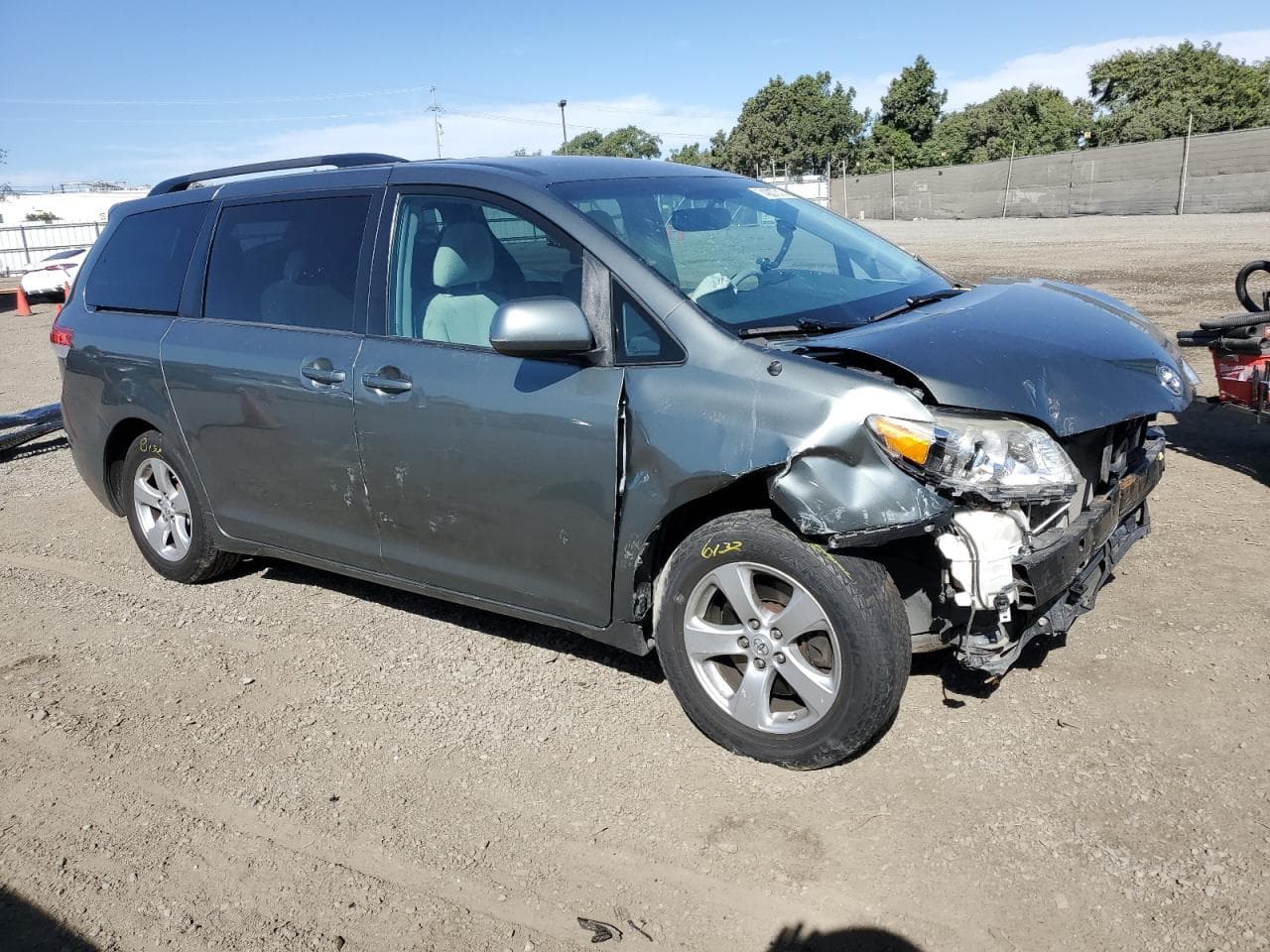 2013 Toyota Sienna Le - foto 4