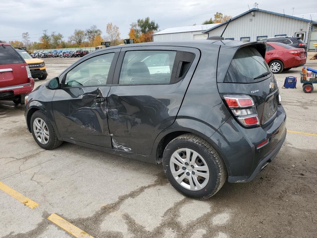 2020 Chevrolet Sonic - foto 2