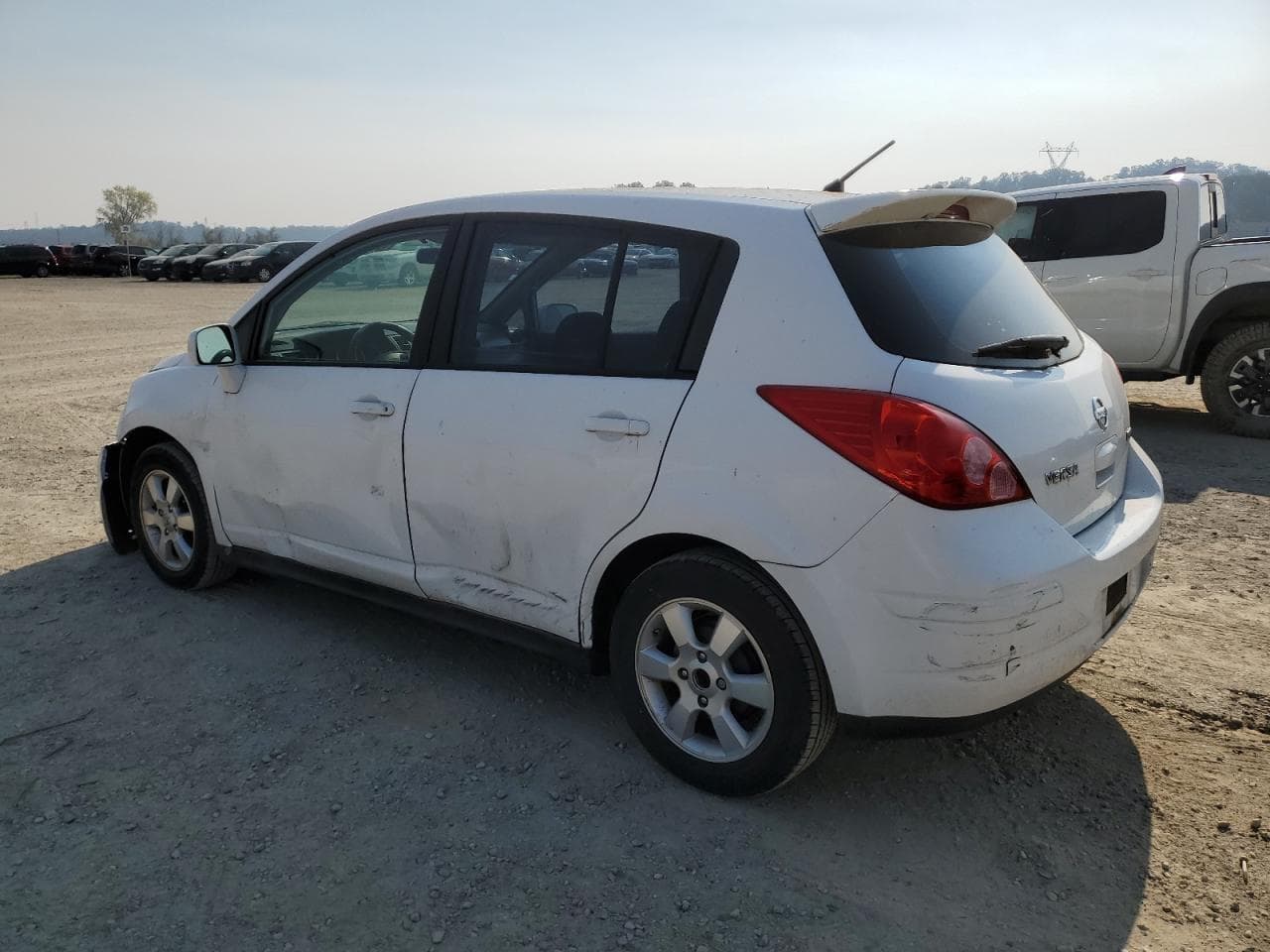 2012 Nissan Versa S - foto 2