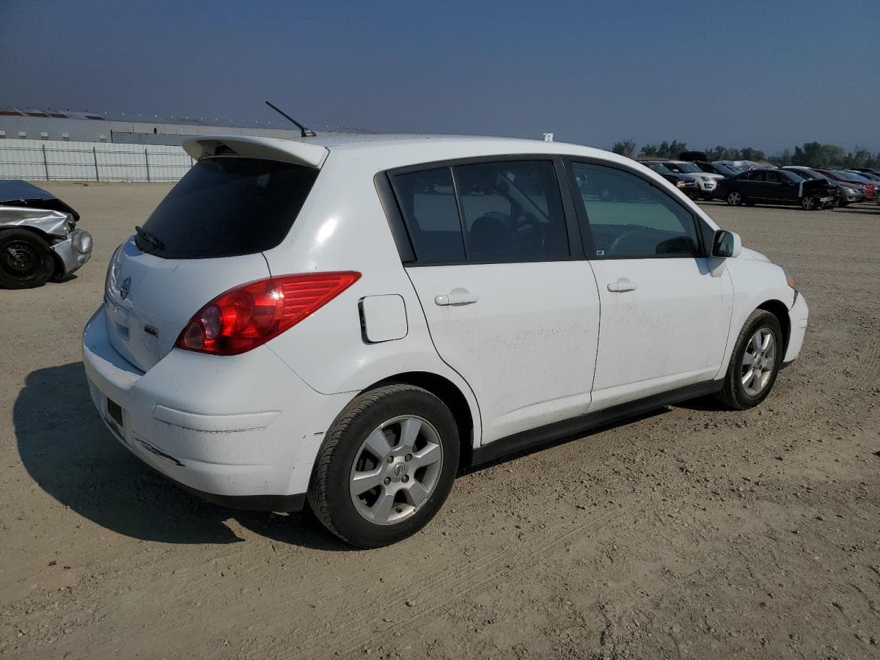 2012 Nissan Versa S - foto 3