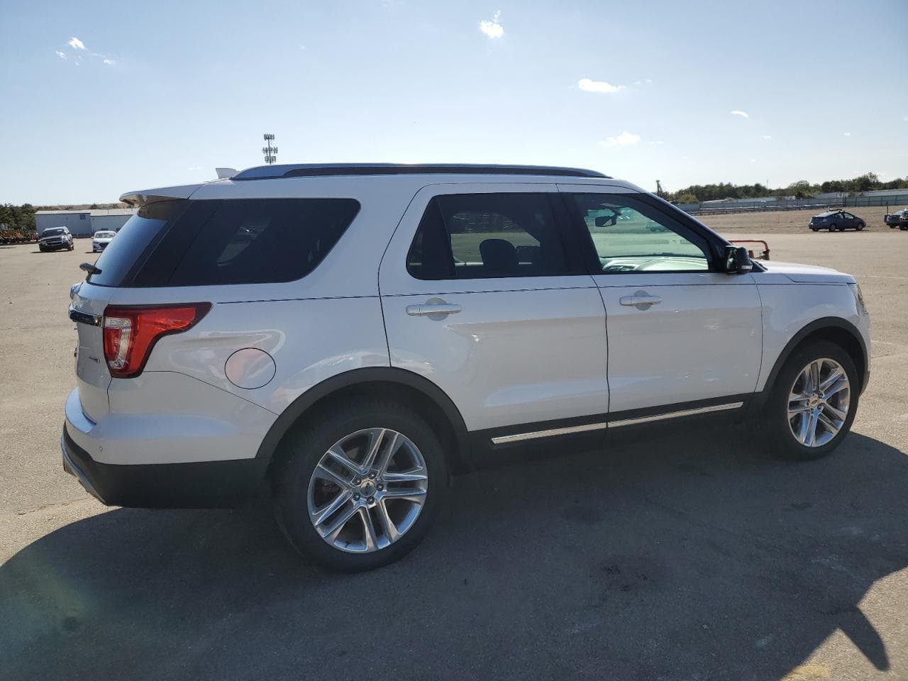2016 Ford Explorer Xlt - foto 3