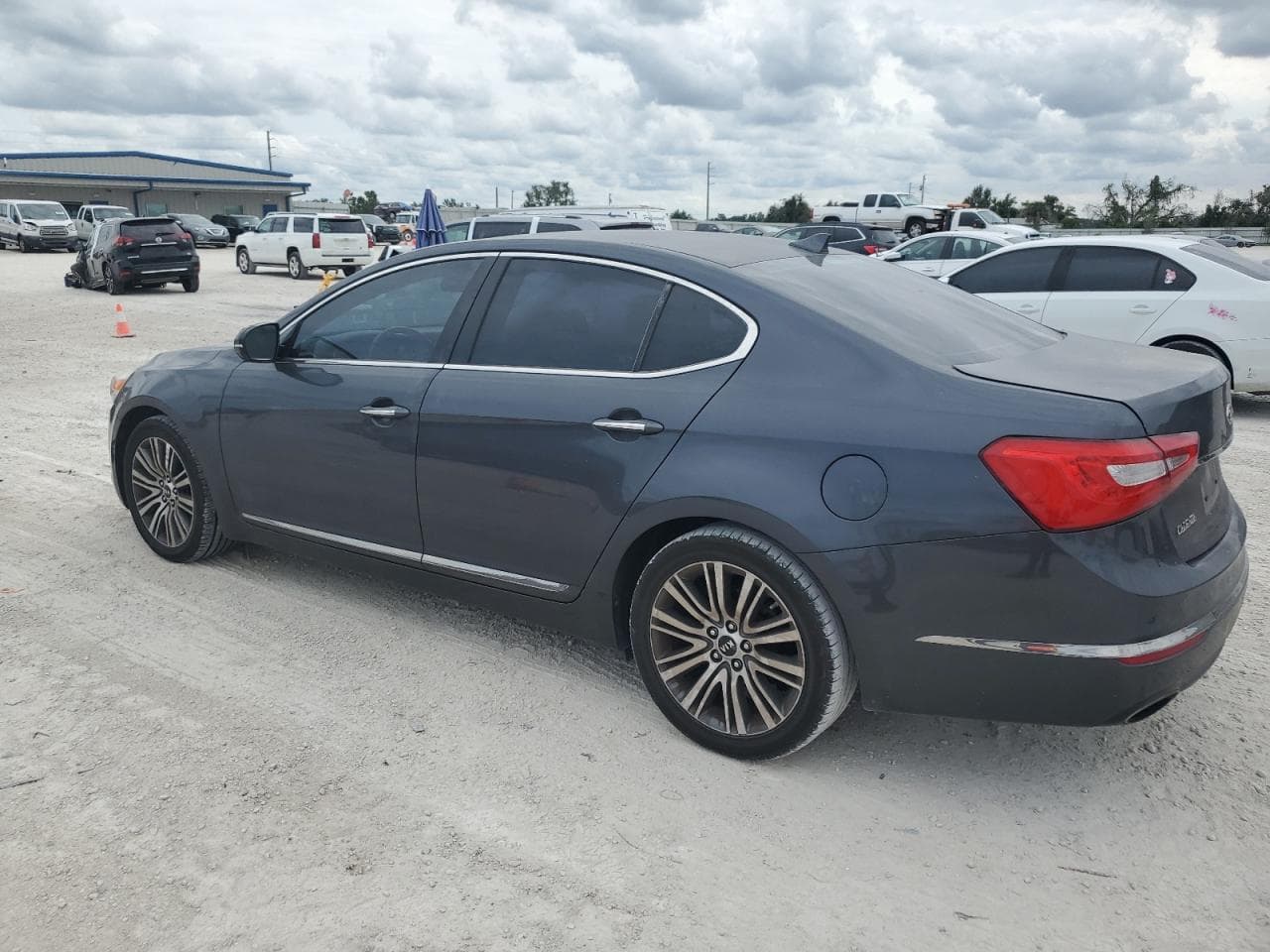 2015 Kia Cadenza Premium - foto 2
