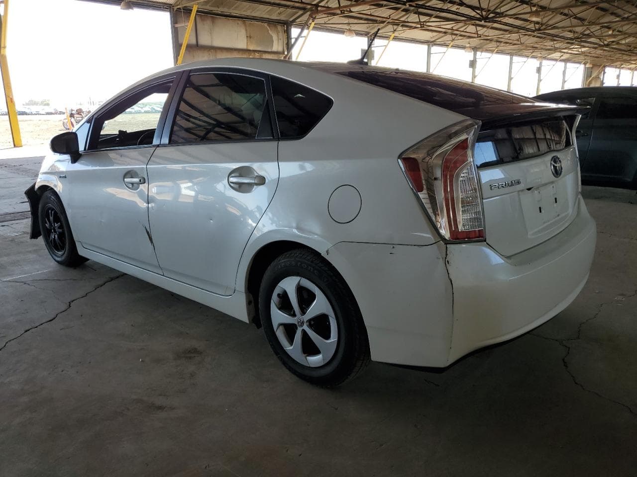2014 Toyota Prius Three - foto 2
