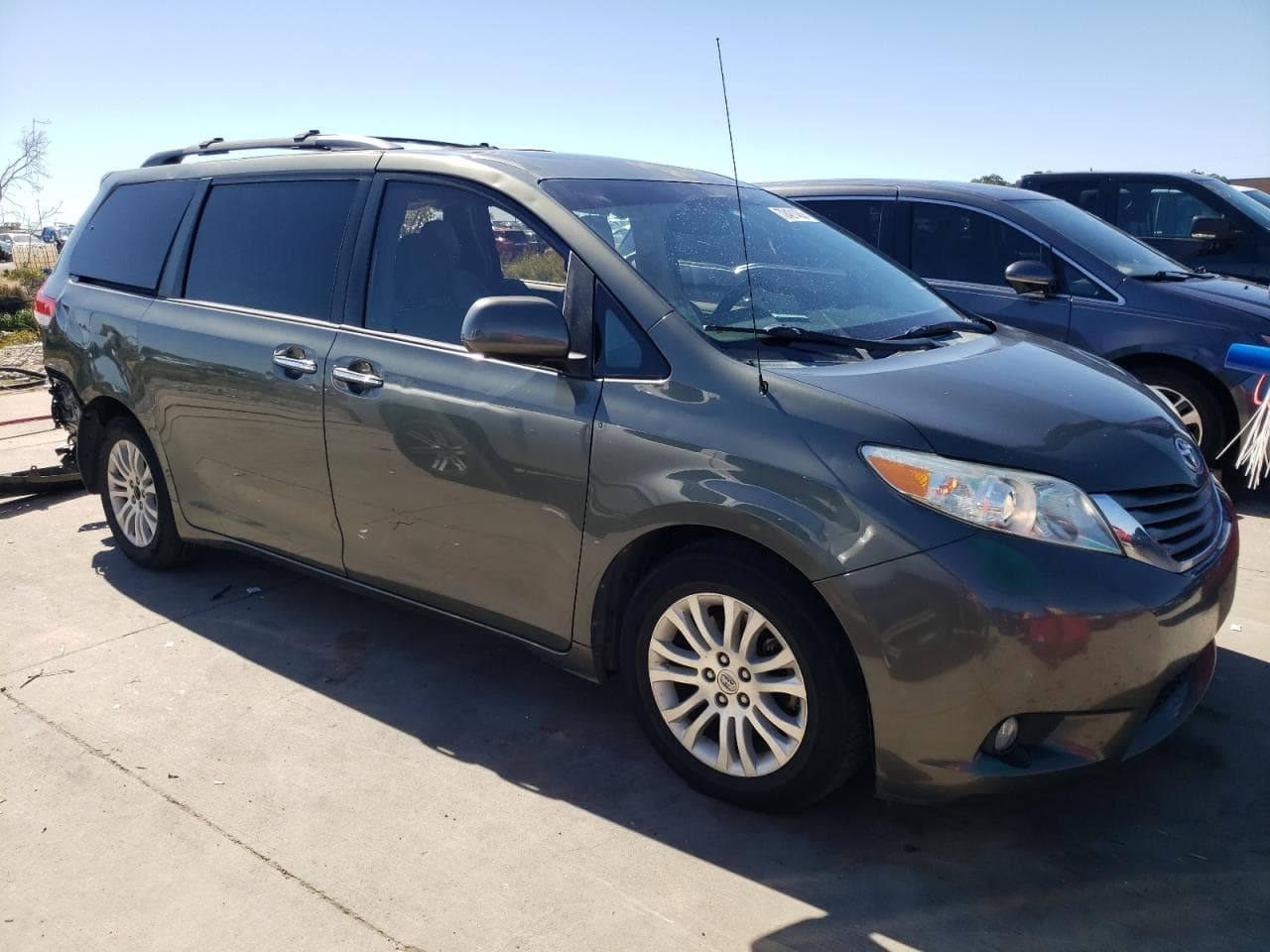 2013 Toyota Sienna Xle - foto 4