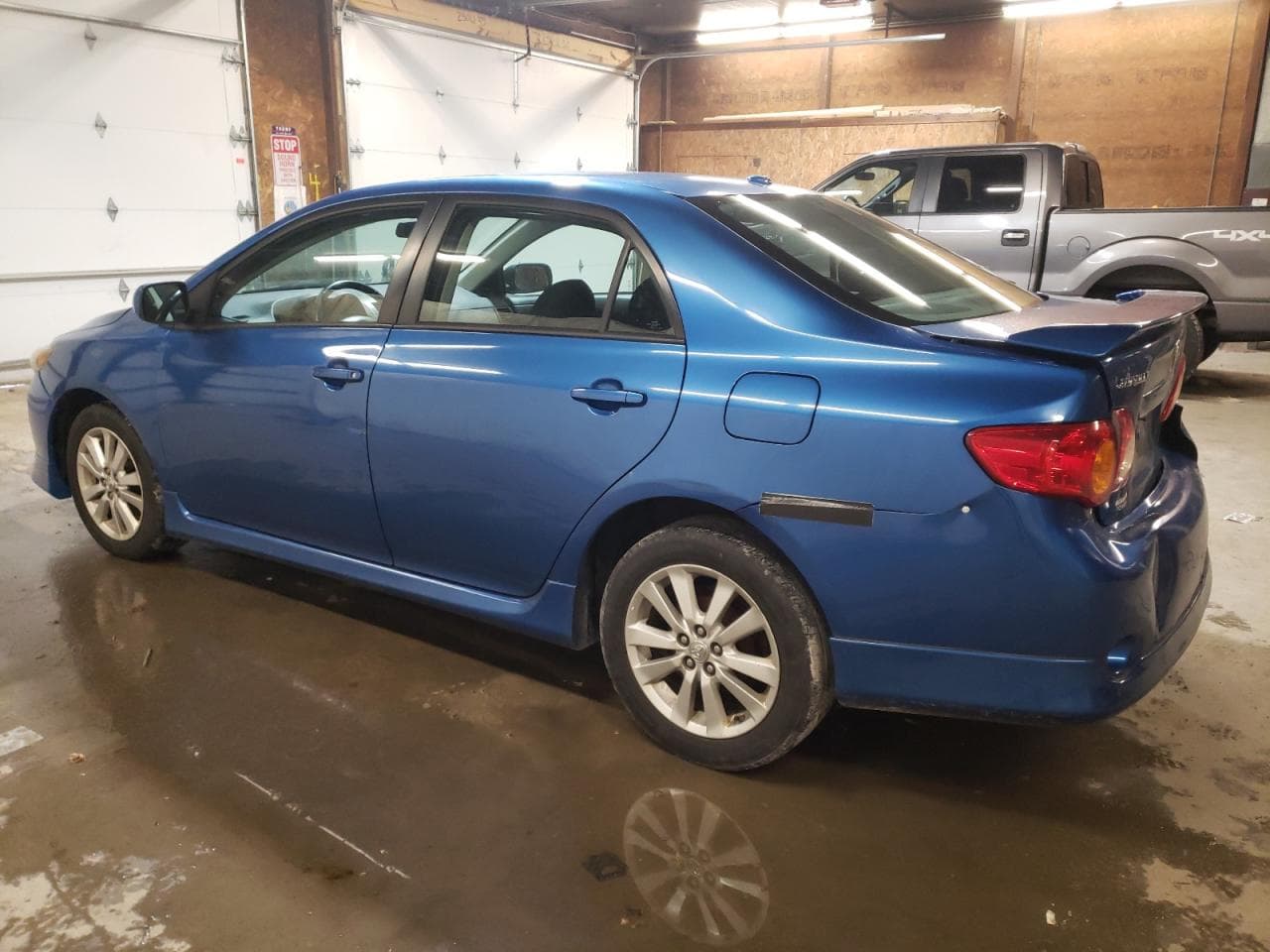 2010 Toyota Corolla S - foto 2