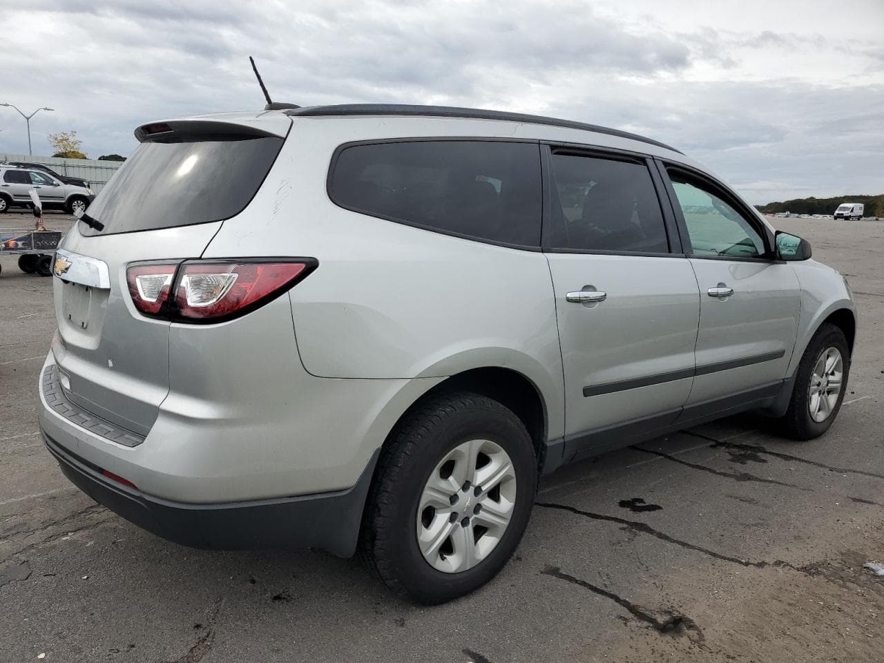 2017 Chevrolet Traverse Ls - foto 3