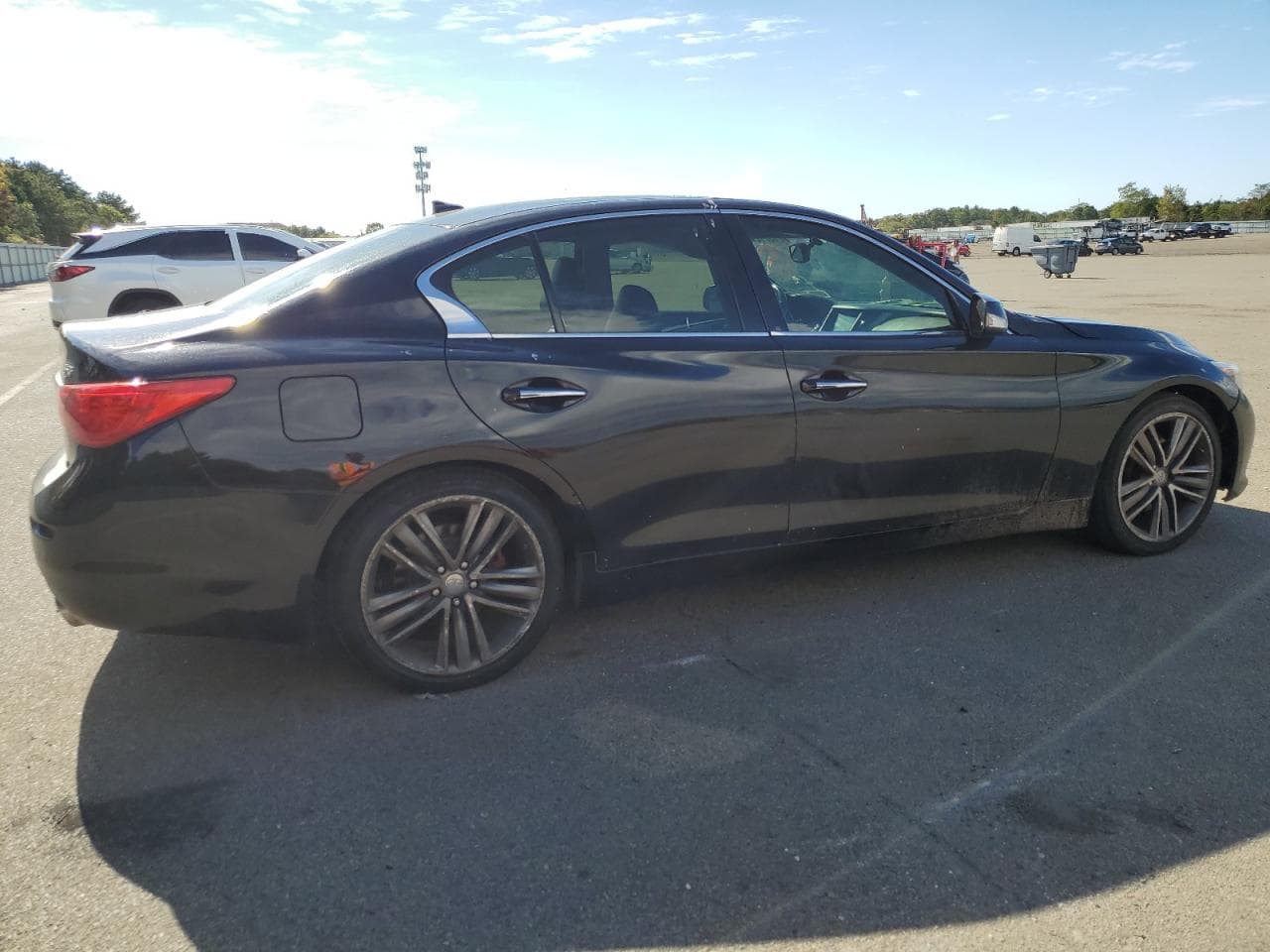 2014 Infiniti Q50 Premium - foto 3