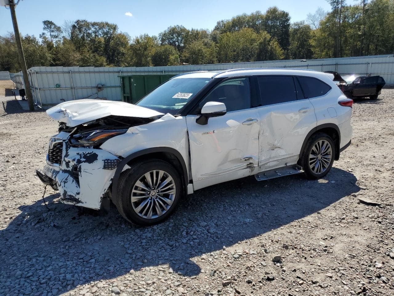 2021 Toyota Highlander Hybrid Platinum