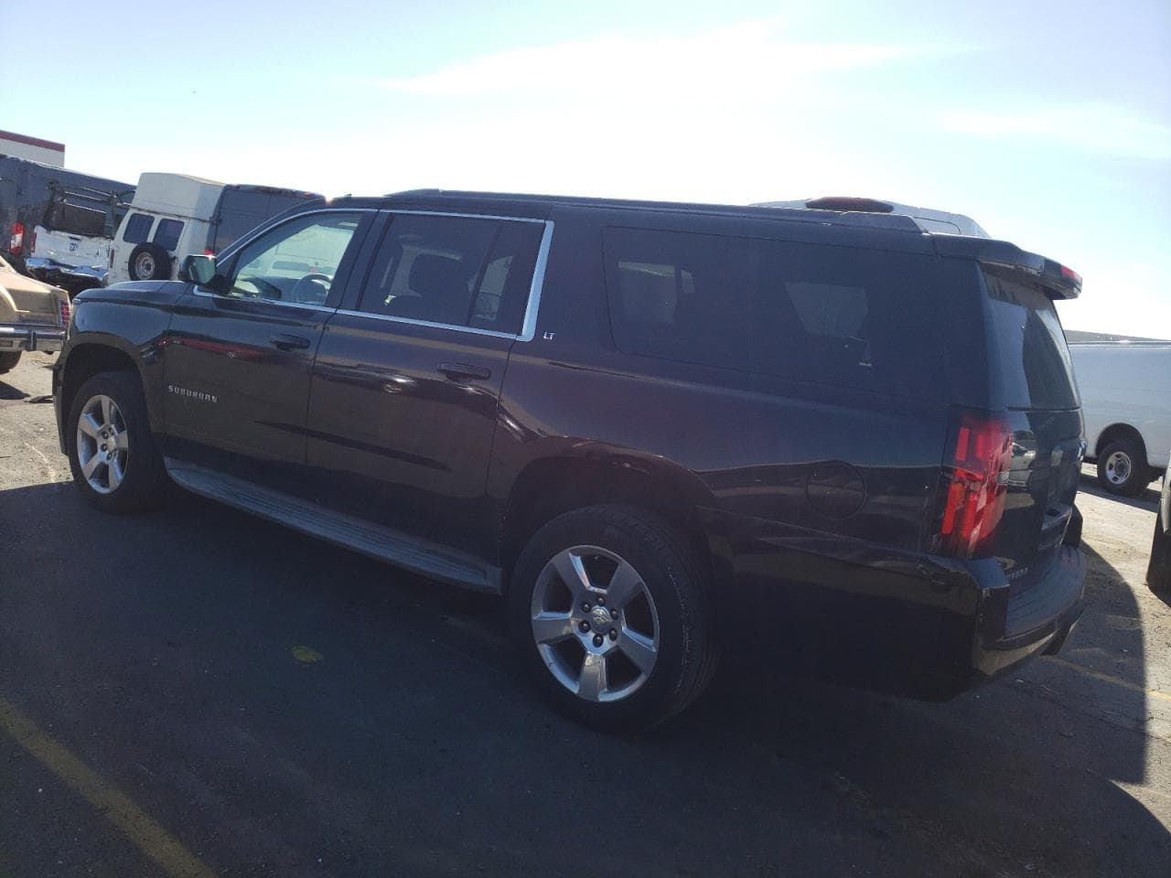 2015 Chevrolet Suburban C1500 Lt - foto 2