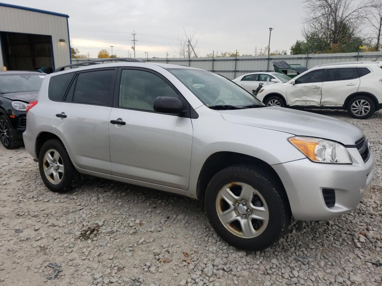 2011 Toyota Rav4 - foto 3