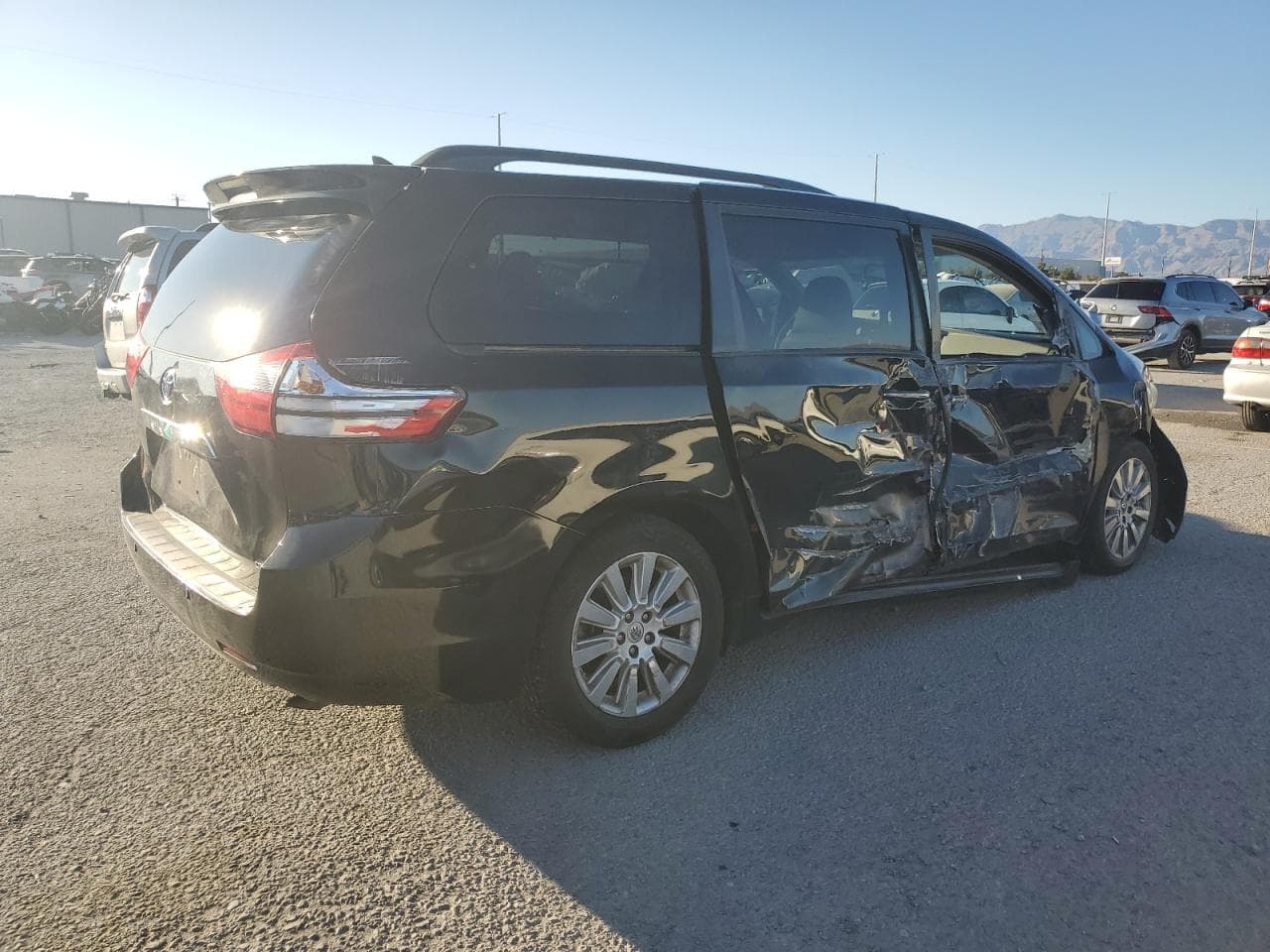 2016 Toyota Sienna Limited Premium 7 Passenger - foto 3