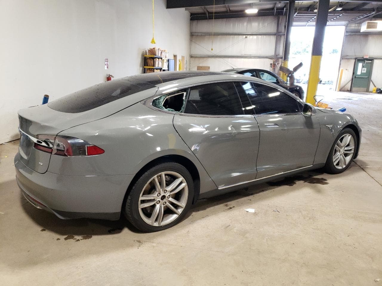 2014 Tesla Model S - foto 3