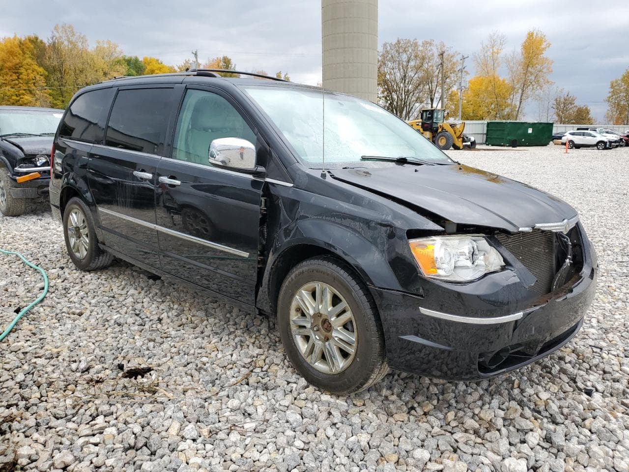 2010 Chrysler Town & Country Limited - foto 4