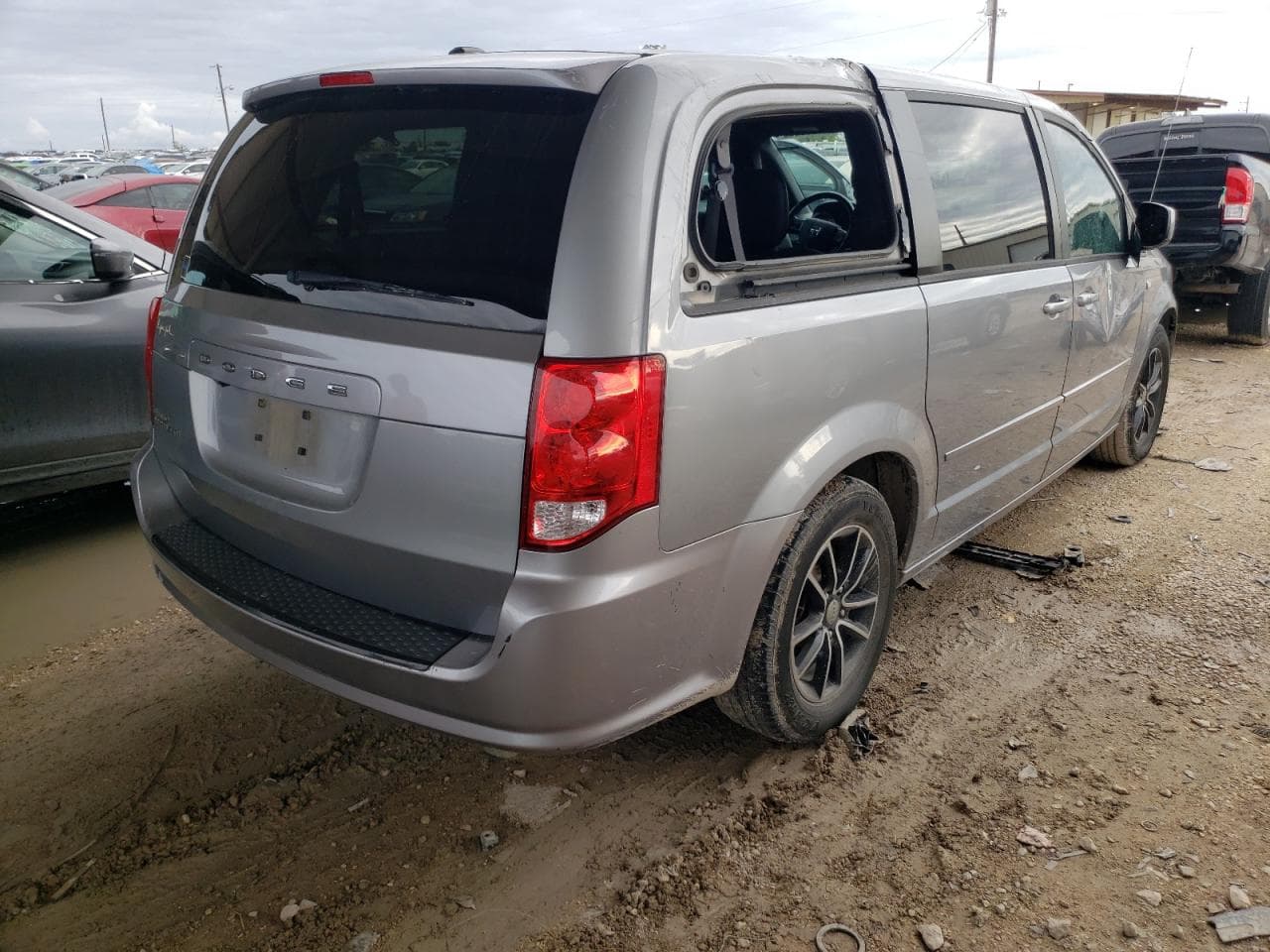 2014 Dodge Grand Caravan Sxt - foto 3
