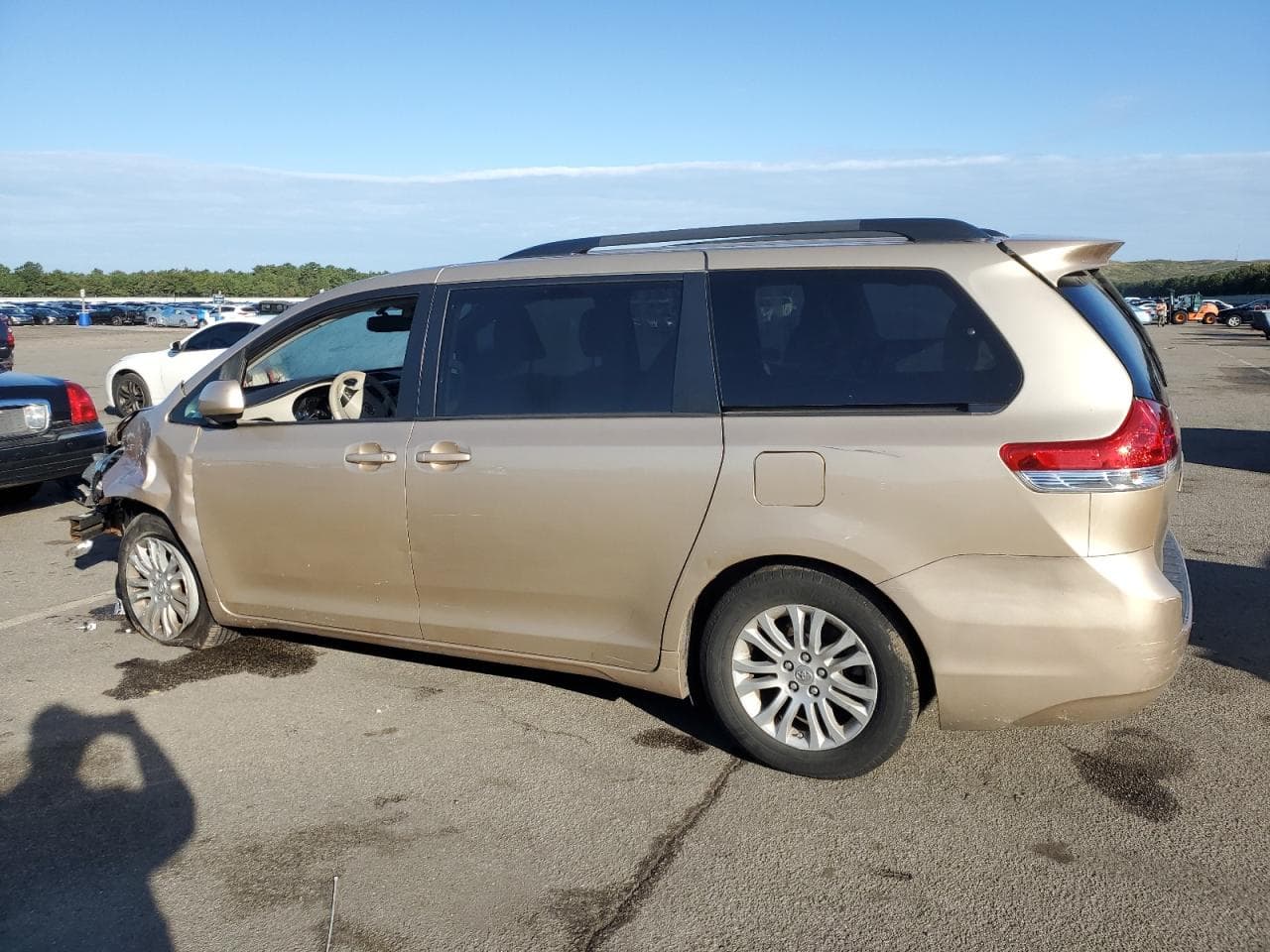 2013 Toyota Sienna Xle - foto 2