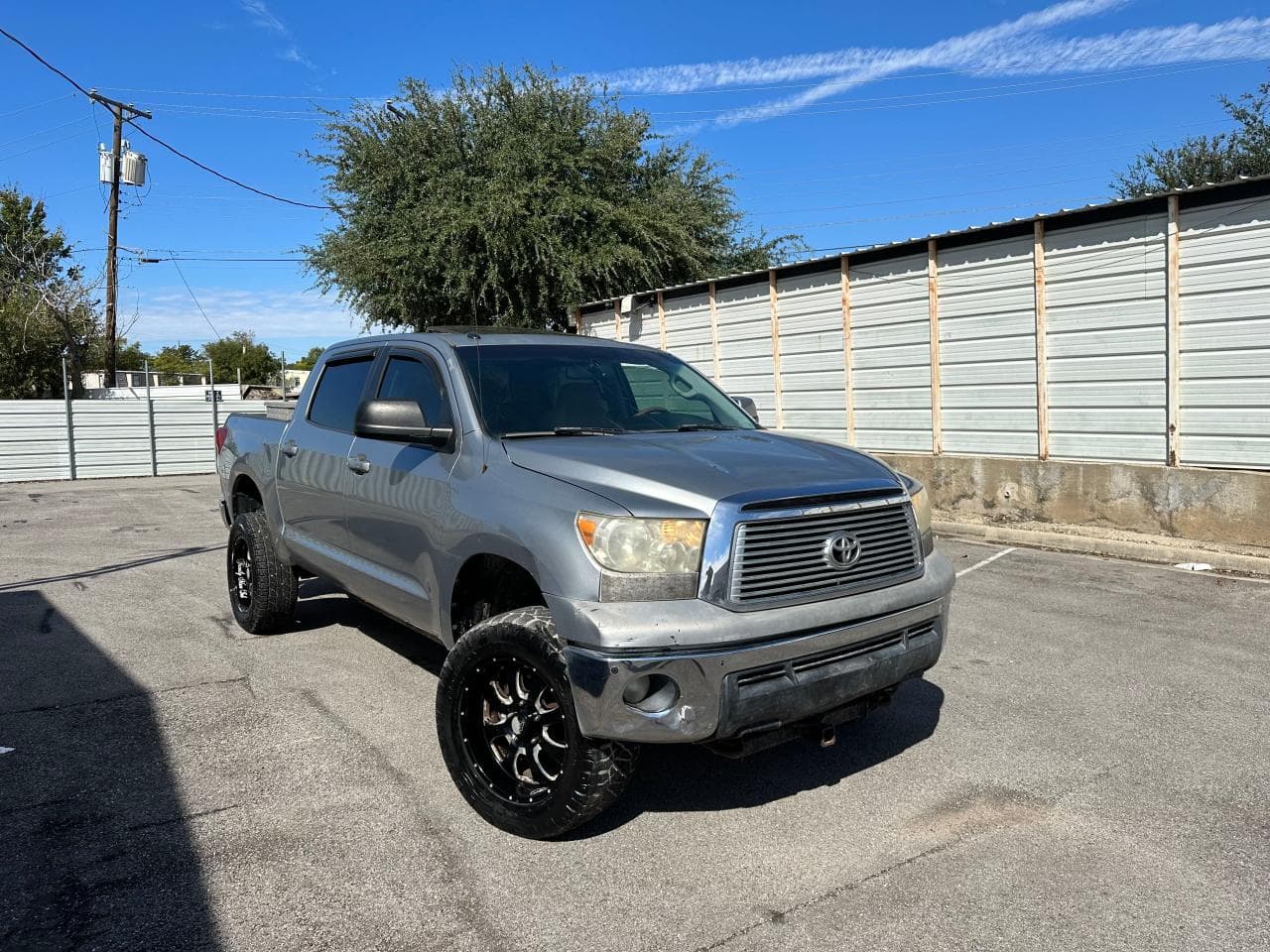 2010 Toyota Tundra Limited 5.7L V8 - foto 3