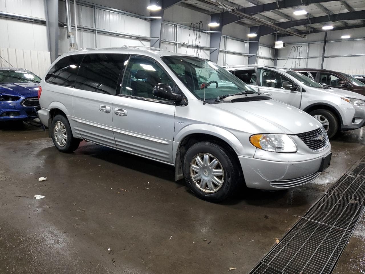 2004 Chrysler Town & Country Touring - foto 4