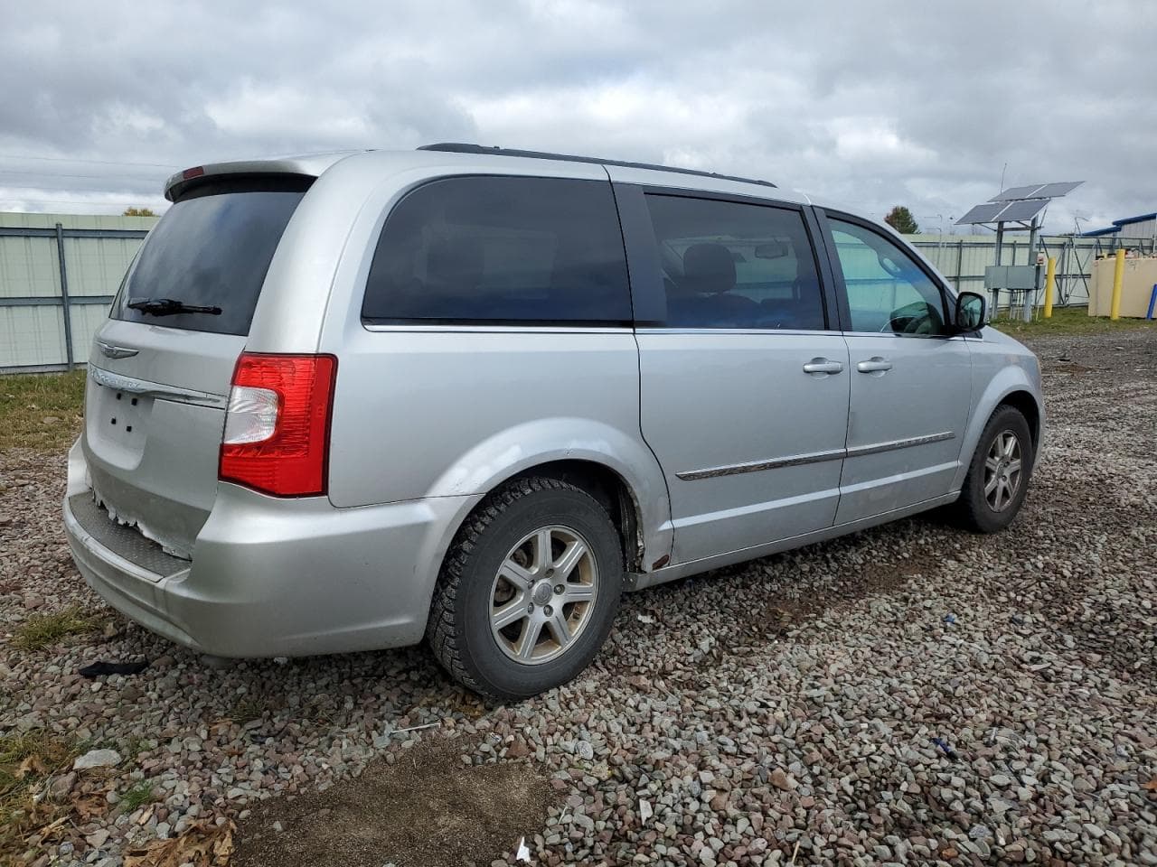 2012 Chrysler Town & Country Touring - foto 3