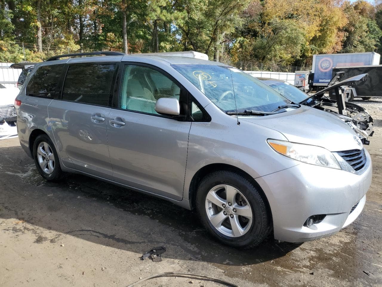 2013 Toyota Sienna Le - foto 4