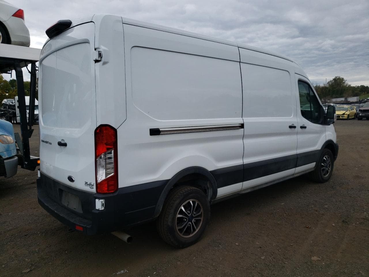 2021 Ford Transit-250 - foto 3