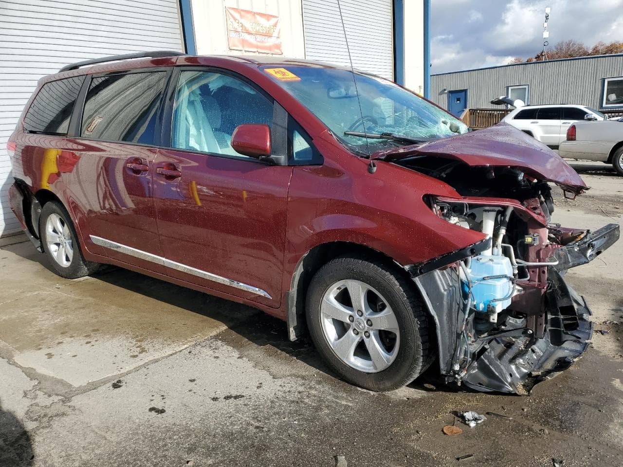 2013 Toyota Sienna Le - foto 2