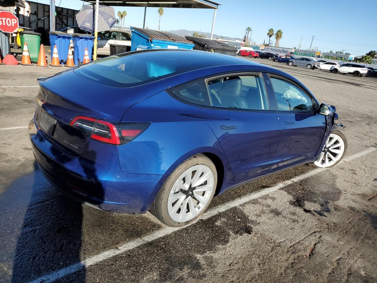 2022 Tesla Model 3 Long Range Dual Motor All-Wheel Drive - foto 3