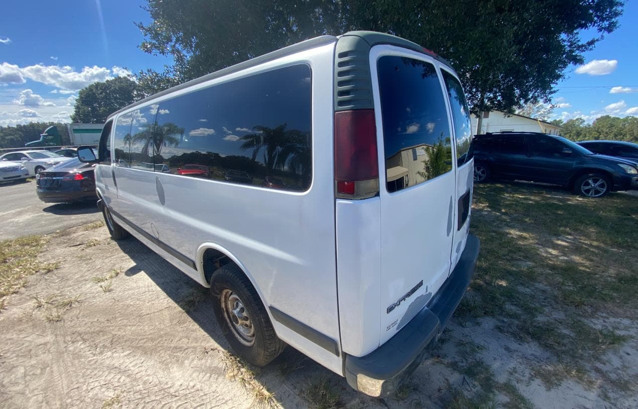 2002 Chevrolet Express G3500 - foto 3