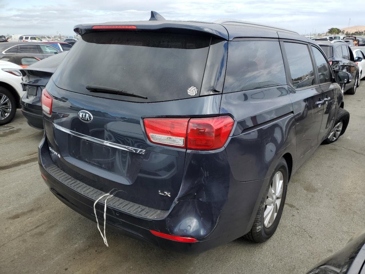 2015 Kia Sedona Lx - foto 3