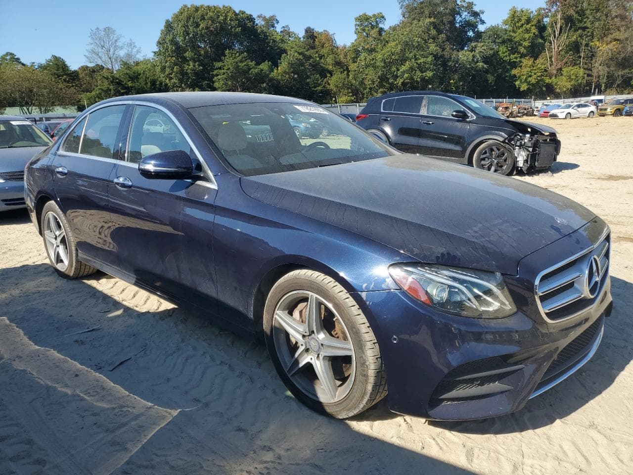 2017 Mercedes-Benz E 300 4Matic - foto 4