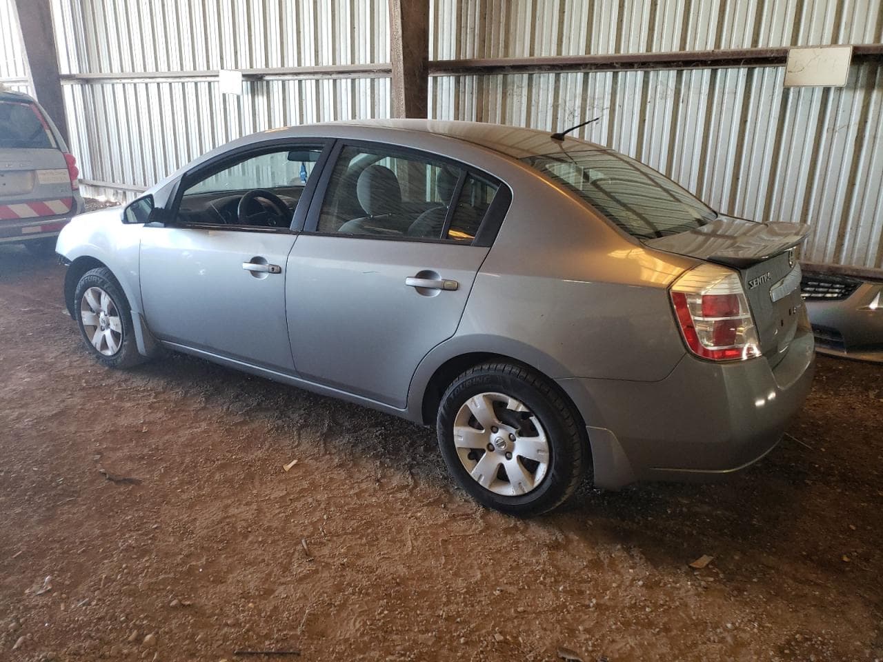 2012 Nissan Sentra 2.0 - foto 2