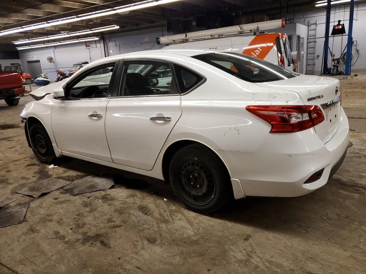 2017 Nissan Sentra S - foto 2