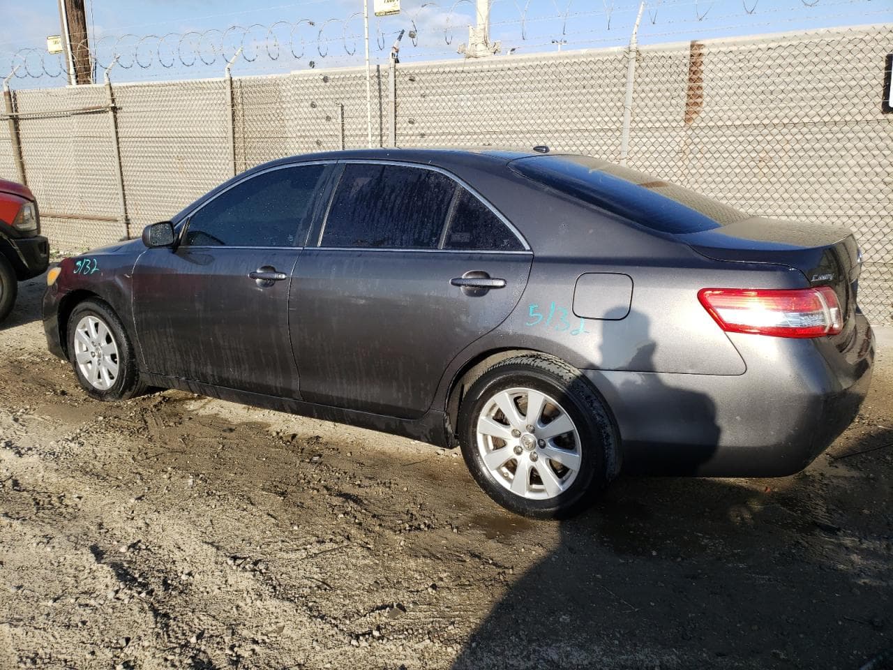 2011 Toyota Camry Le - foto 2