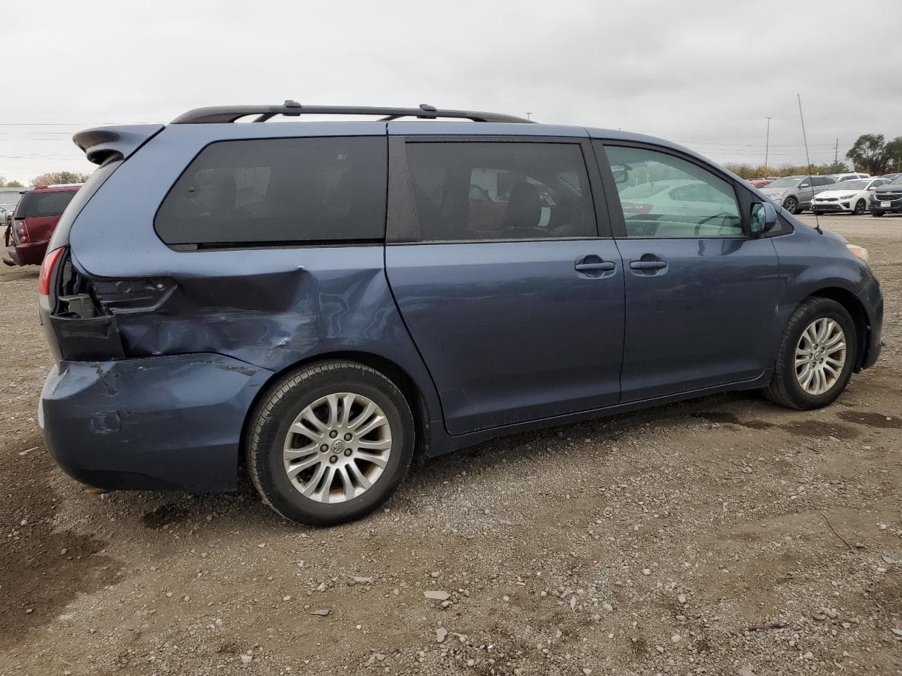 2013 Toyota Sienna Xle - foto 3