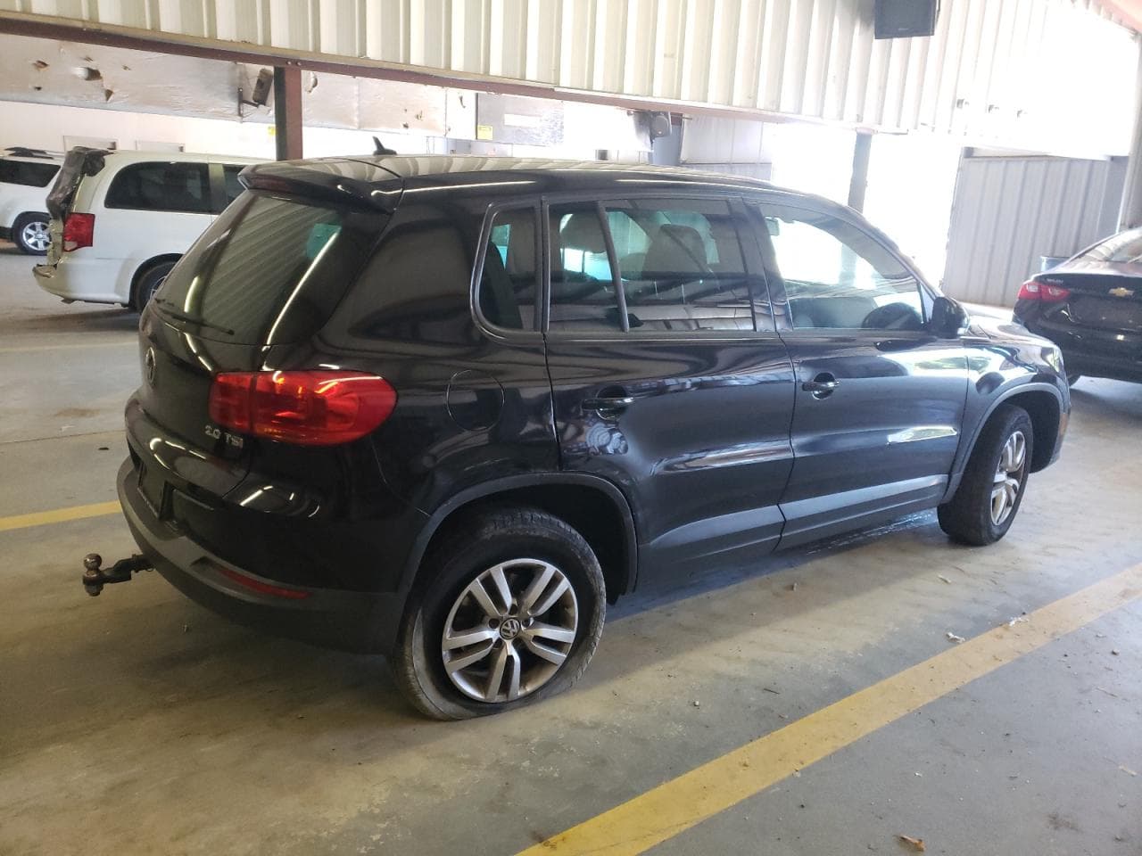 2013 Volkswagen Tiguan S - foto 3