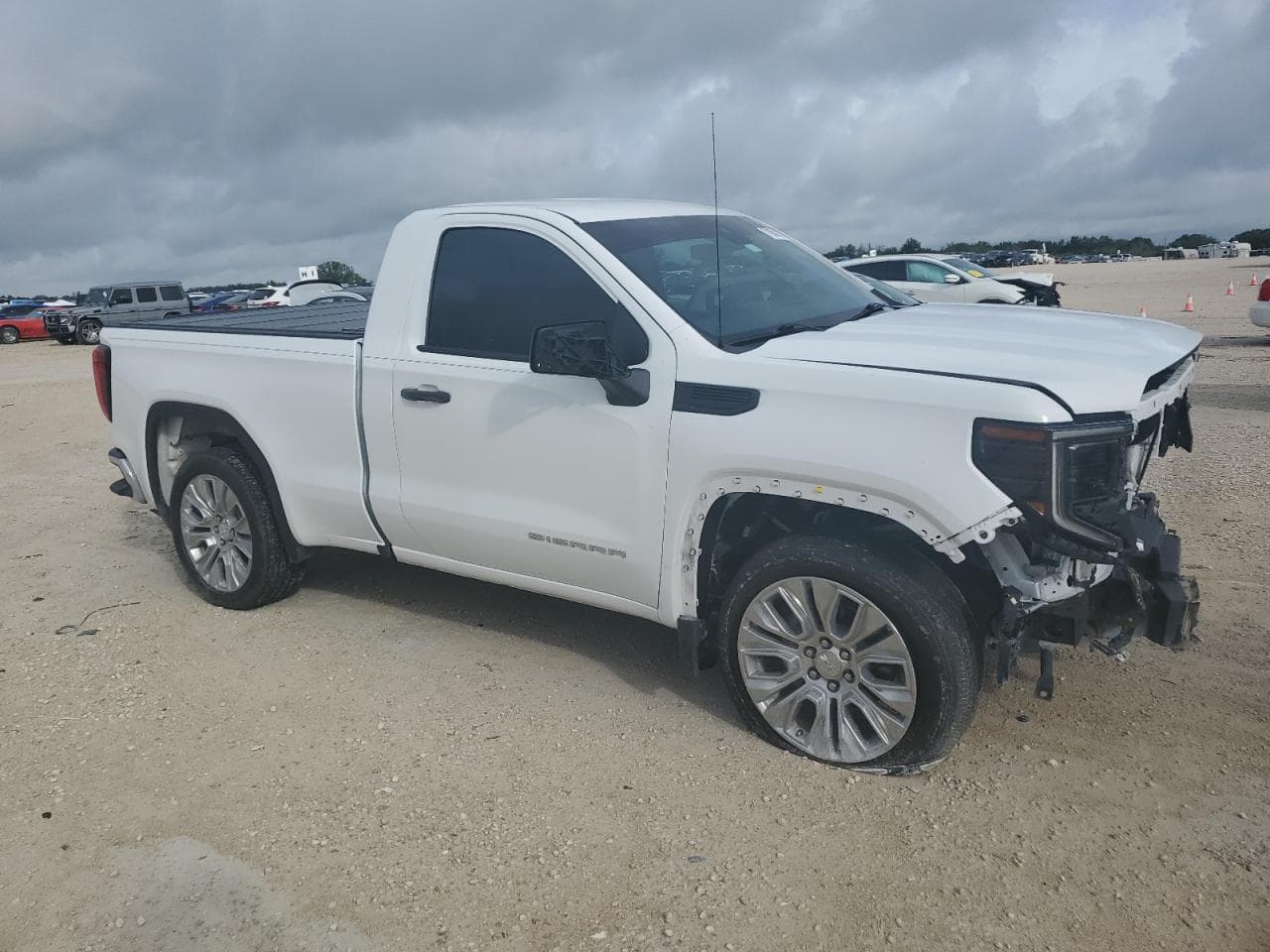 2022 GMC Sierra C1500 - foto 4