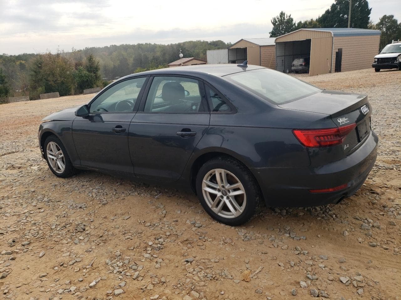 2017 Audi A4 Premium - foto 2