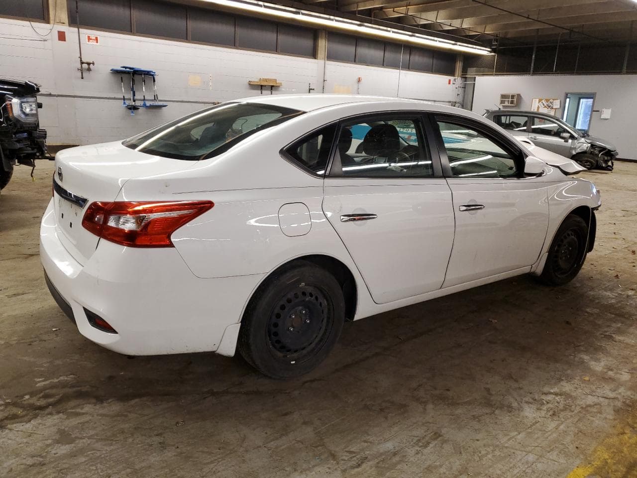 2017 Nissan Sentra S - foto 3