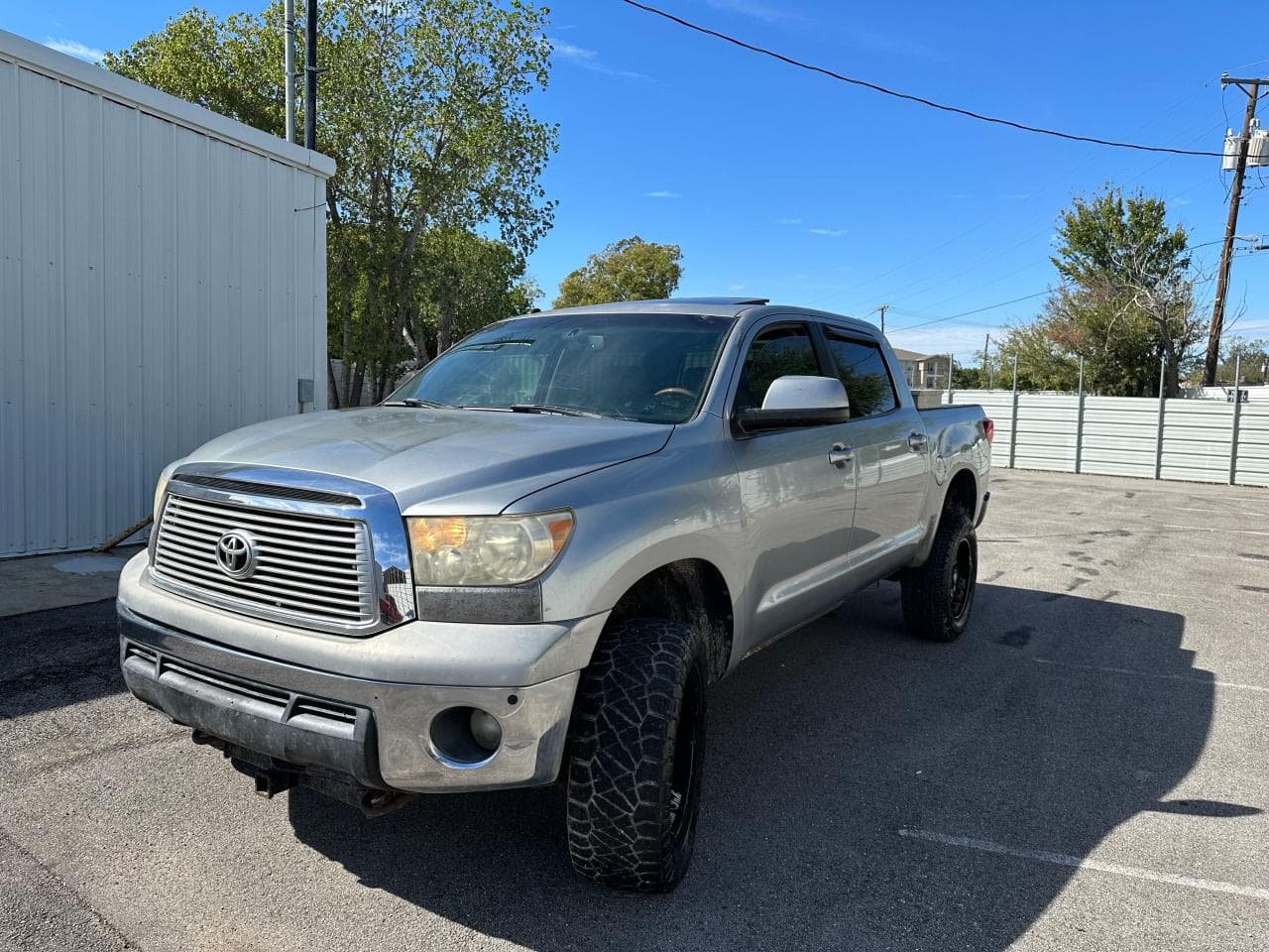 2010 Toyota Tundra Limited 5.7L V8 - foto 4